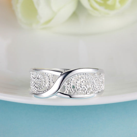 Gorgeous Rounded Hollow Shiny Ring